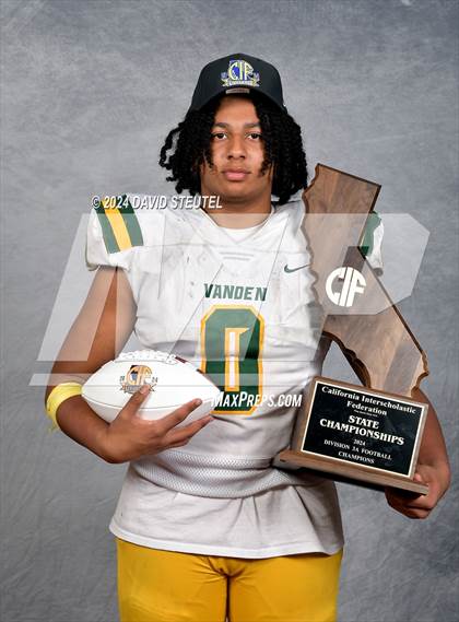 Thumbnail 2 in Vanden (CIF State Div. 3-A Awards) photogallery.