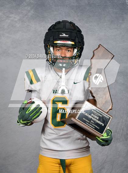 Thumbnail 1 in Vanden (CIF State Div. 3-A Awards) photogallery.