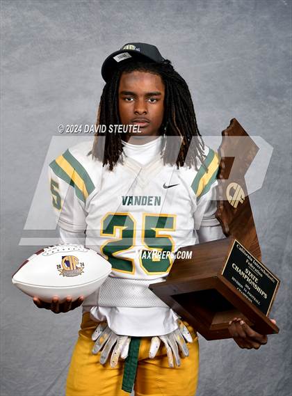 Thumbnail 1 in Vanden (CIF State Div. 3-A Awards) photogallery.