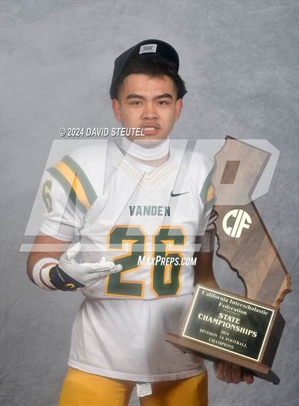 Thumbnail 1 in Vanden (CIF State Div. 3-A Awards) photogallery.