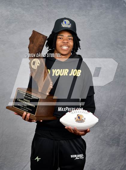 Thumbnail 3 in Vanden (CIF State Div. 3-A Awards) photogallery.