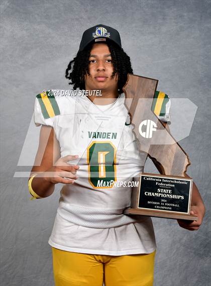 Thumbnail 1 in Vanden (CIF State Div. 3-A Awards) photogallery.