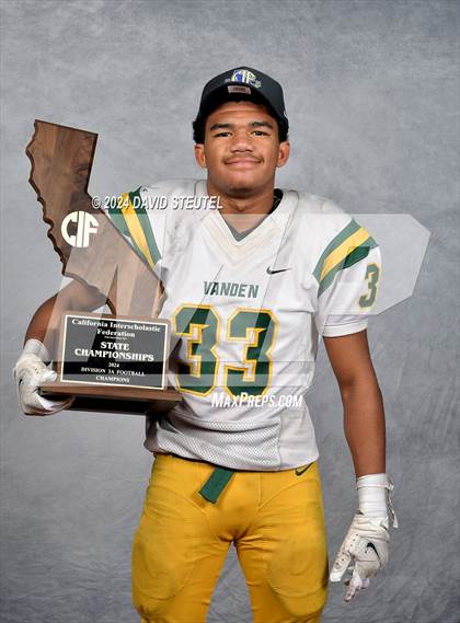 Thumbnail 3 in Vanden (CIF State Div. 3-A Awards) photogallery.