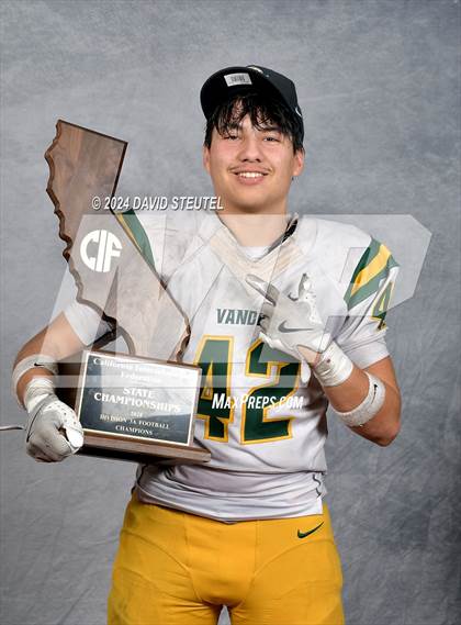 Thumbnail 1 in Vanden (CIF State Div. 3-A Awards) photogallery.