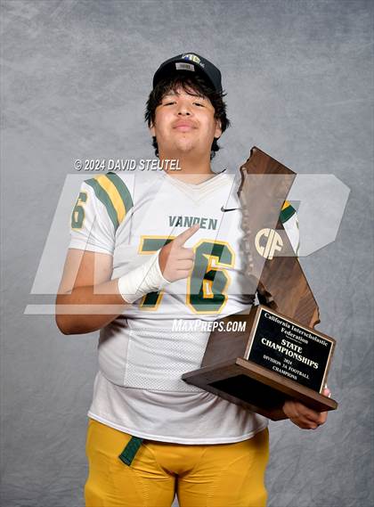 Thumbnail 3 in Vanden (CIF State Div. 3-A Awards) photogallery.