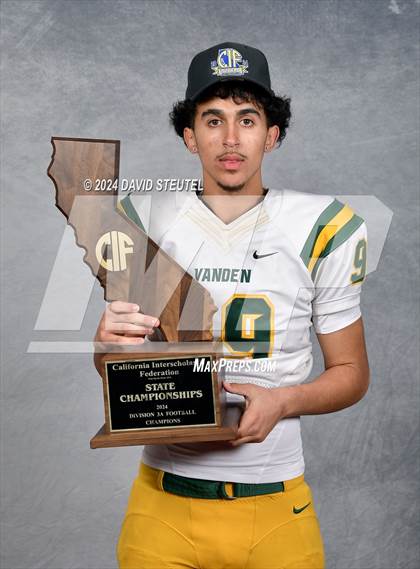 Thumbnail 1 in Vanden (CIF State Div. 3-A Awards) photogallery.