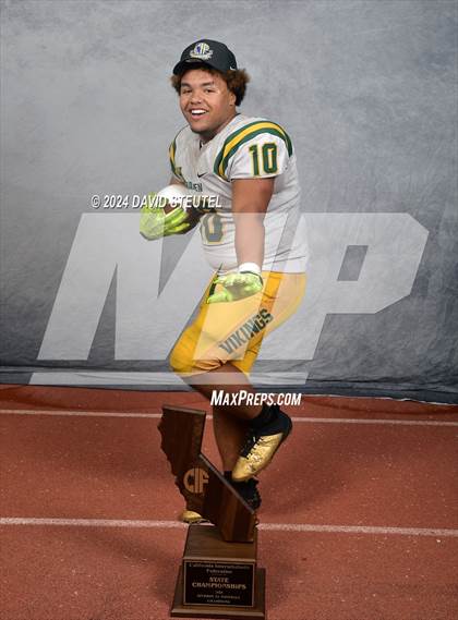 Thumbnail 3 in Vanden (CIF State Div. 3-A Awards) photogallery.