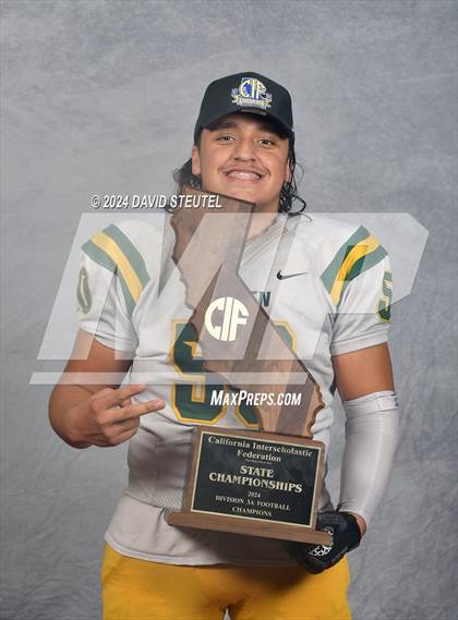 Thumbnail 2 in Vanden (CIF State Div. 3-A Awards) photogallery.