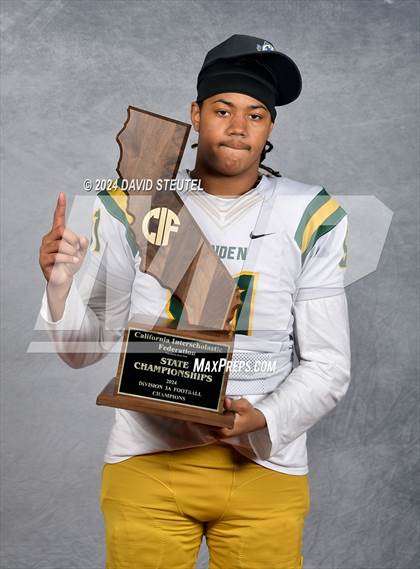 Thumbnail 2 in Vanden (CIF State Div. 3-A Awards) photogallery.