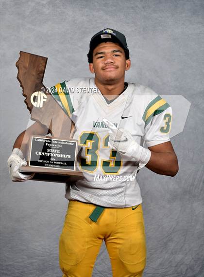 Thumbnail 1 in Vanden (CIF State Div. 3-A Awards) photogallery.