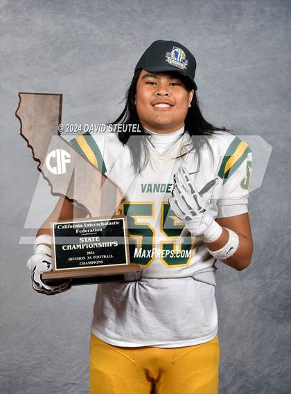 Thumbnail 3 in Vanden (CIF State Div. 3-A Awards) photogallery.