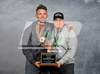 Thumbnail 1 in Vanden (CIF State Div. 3-A Awards) photogallery.