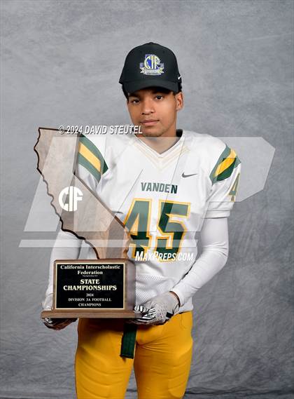Thumbnail 1 in Vanden (CIF State Div. 3-A Awards) photogallery.