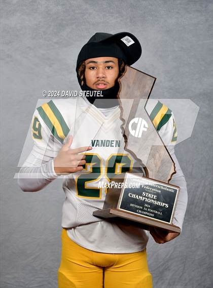 Thumbnail 1 in Vanden (CIF State Div. 3-A Awards) photogallery.