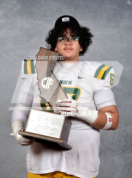 Thumbnail 2 in Vanden (CIF State Div. 3-A Awards) photogallery.