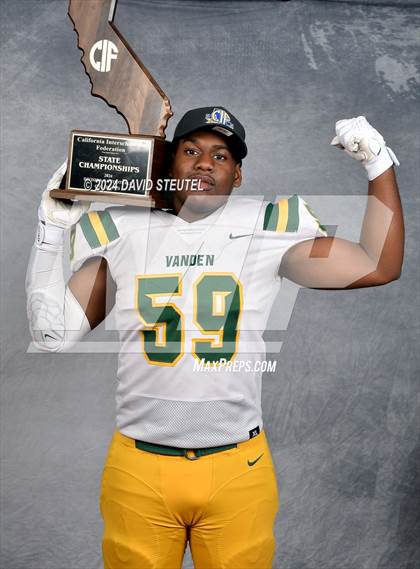 Thumbnail 1 in Vanden (CIF State Div. 3-A Awards) photogallery.