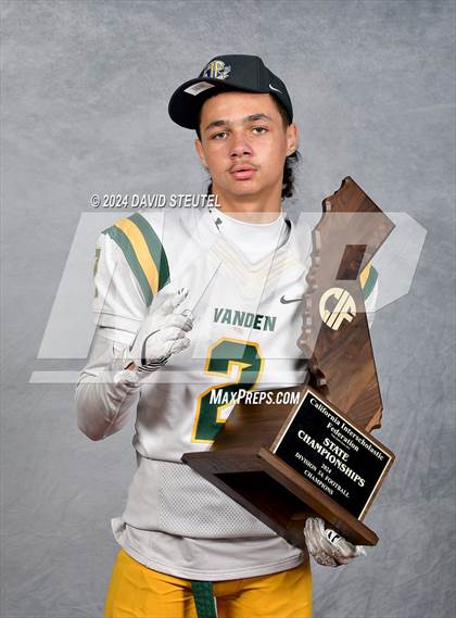 Thumbnail 1 in Vanden (CIF State Div. 3-A Awards) photogallery.