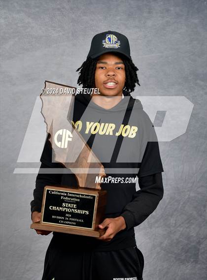 Thumbnail 2 in Vanden (CIF State Div. 3-A Awards) photogallery.