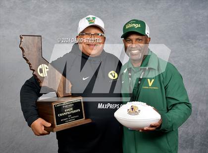 Thumbnail 1 in Vanden (CIF State Div. 3-A Awards) photogallery.