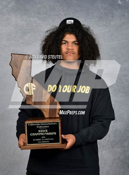 Thumbnail 3 in Vanden (CIF State Div. 3-A Awards) photogallery.