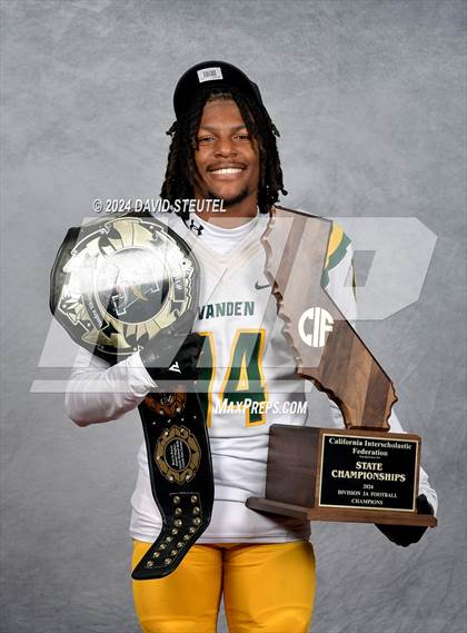 Thumbnail 1 in Vanden (CIF State Div. 3-A Awards) photogallery.