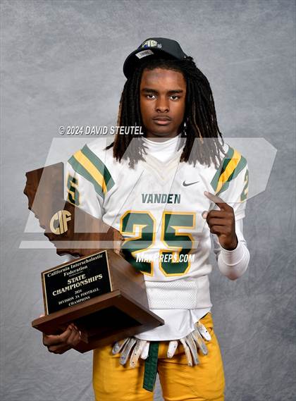 Thumbnail 2 in Vanden (CIF State Div. 3-A Awards) photogallery.