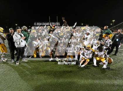 Thumbnail 2 in Vanden (CIF State Div. 3-A Awards) photogallery.