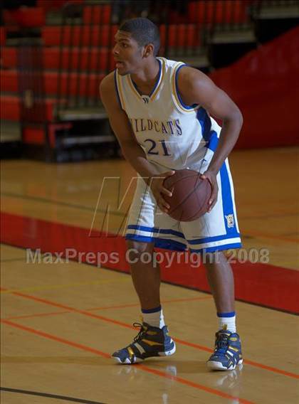 Thumbnail 3 in Wood vs. Encina (Cordova Christmas Classic) photogallery.