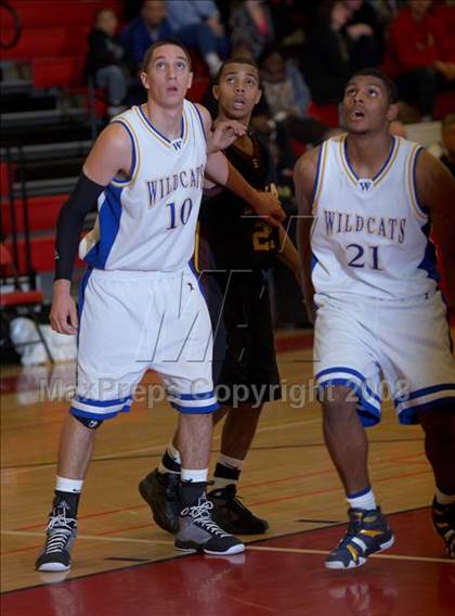 Thumbnail 2 in Wood vs. Encina (Cordova Christmas Classic) photogallery.