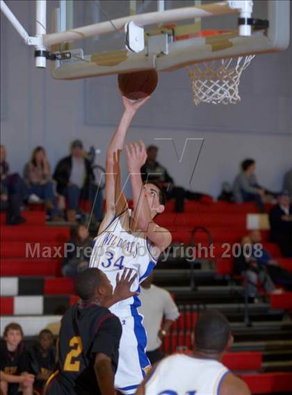 Thumbnail 3 in Wood vs. Encina (Cordova Christmas Classic) photogallery.