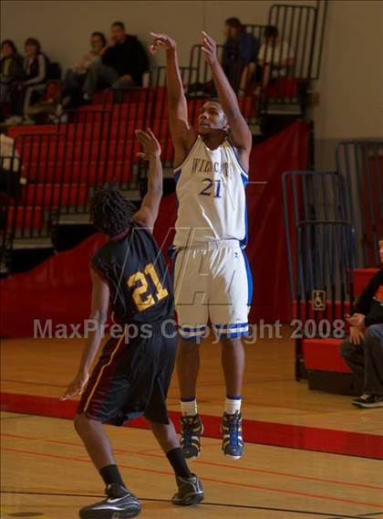Thumbnail 3 in Wood vs. Encina (Cordova Christmas Classic) photogallery.
