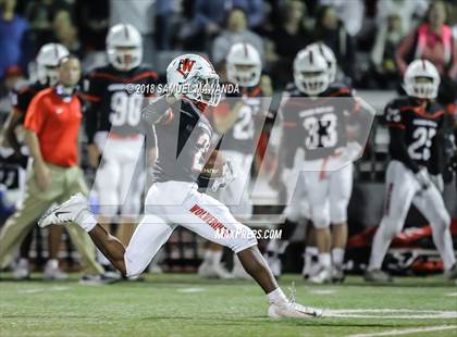 Thumbnail 3 in Harvard-Westlake vs  St. Anthony photogallery.