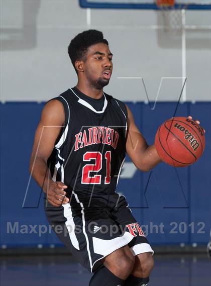 Thumbnail 3 in Tokay vs. Fairfield (Bruin Shootout) photogallery.