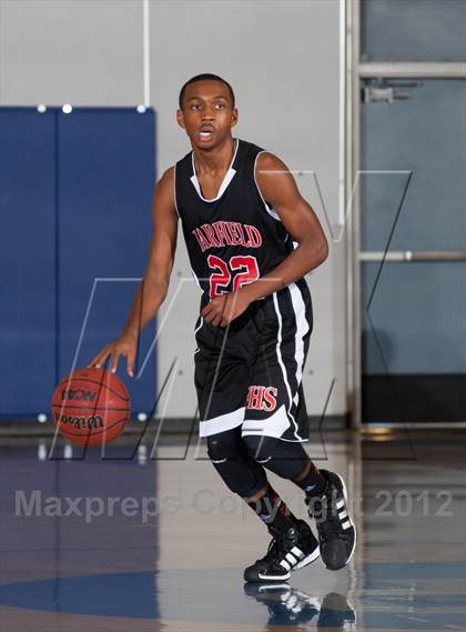Thumbnail 3 in Tokay vs. Fairfield (Bruin Shootout) photogallery.