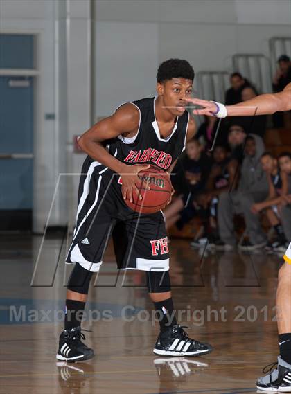 Thumbnail 1 in Tokay vs. Fairfield (Bruin Shootout) photogallery.