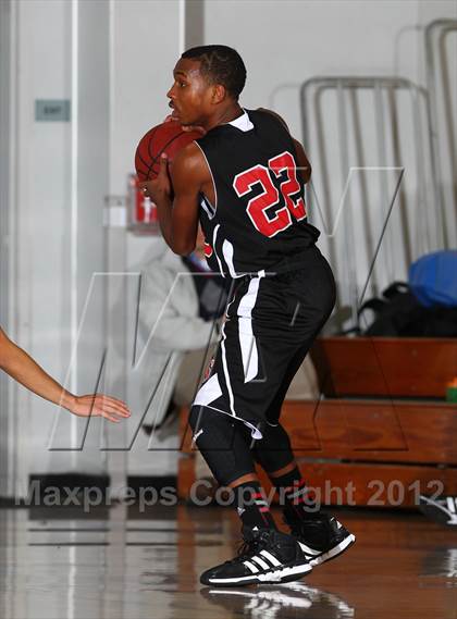 Thumbnail 3 in Tokay vs. Fairfield (Bruin Shootout) photogallery.