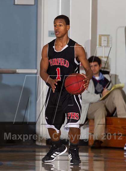Thumbnail 3 in Tokay vs. Fairfield (Bruin Shootout) photogallery.