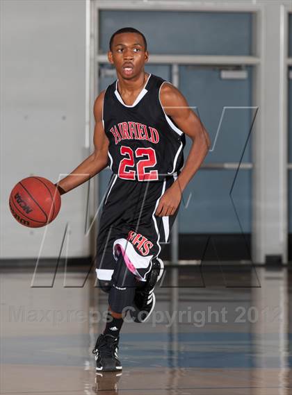 Thumbnail 2 in Tokay vs. Fairfield (Bruin Shootout) photogallery.