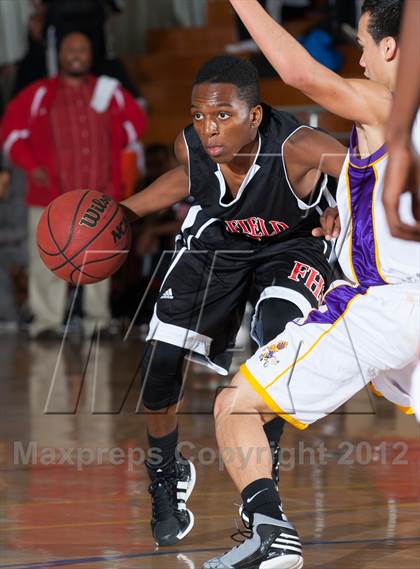 Thumbnail 2 in Tokay vs. Fairfield (Bruin Shootout) photogallery.