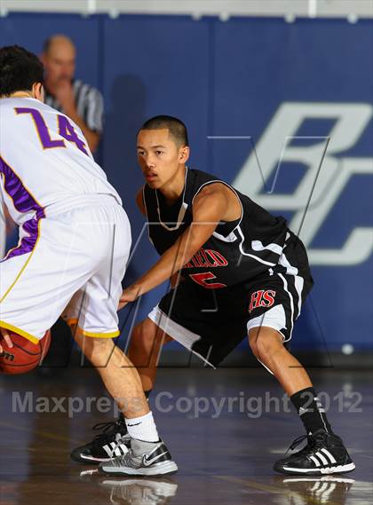 Thumbnail 3 in Tokay vs. Fairfield (Bruin Shootout) photogallery.
