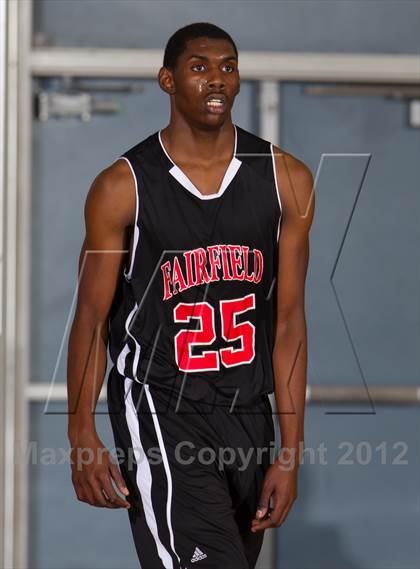 Thumbnail 2 in Tokay vs. Fairfield (Bruin Shootout) photogallery.
