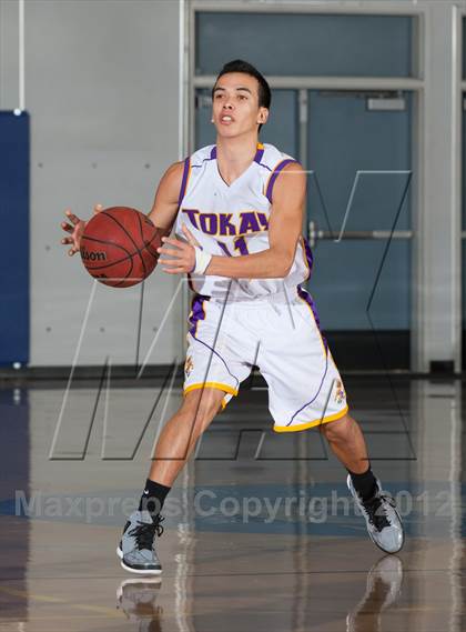 Thumbnail 1 in Tokay vs. Fairfield (Bruin Shootout) photogallery.