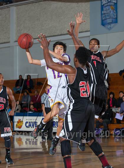 Thumbnail 2 in Tokay vs. Fairfield (Bruin Shootout) photogallery.
