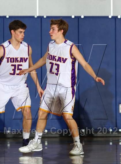 Thumbnail 2 in Tokay vs. Fairfield (Bruin Shootout) photogallery.