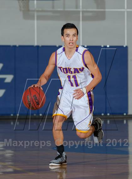 Thumbnail 1 in Tokay vs. Fairfield (Bruin Shootout) photogallery.
