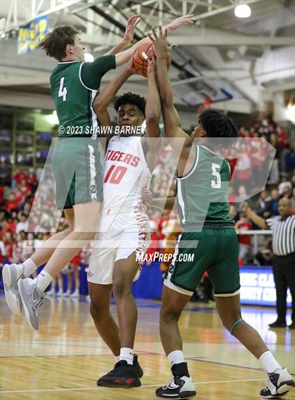 Thumbnail 3 in Zionsville vs. Fishers photogallery.