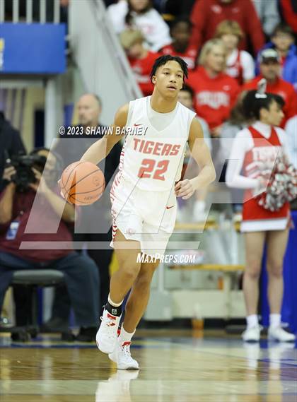 Thumbnail 3 in Zionsville vs. Fishers photogallery.