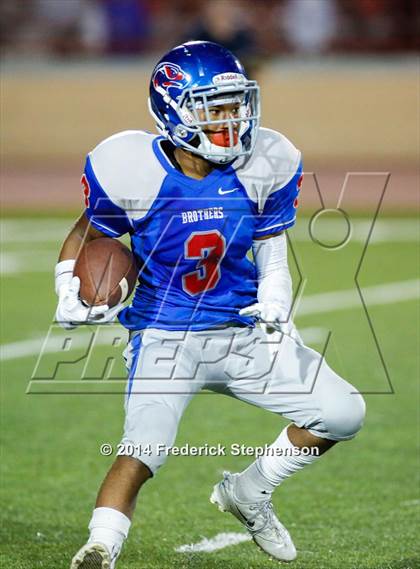 Thumbnail 2 in Christian Brothers vs. Jesuit photogallery.