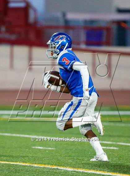 Thumbnail 1 in Christian Brothers vs. Jesuit photogallery.