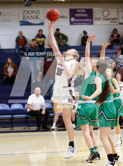 Thumbnail 2 in South Summit vs. Morgan(UHSAA 3A 2nd Round Playoff) photogallery.